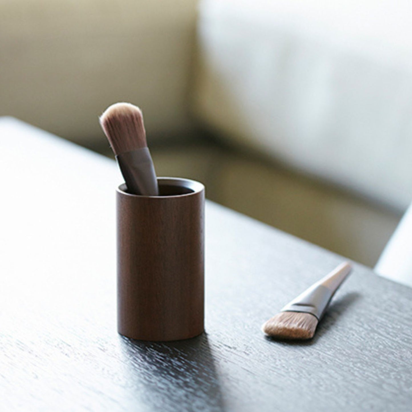 SUVÉ Naderu Brush & Stand