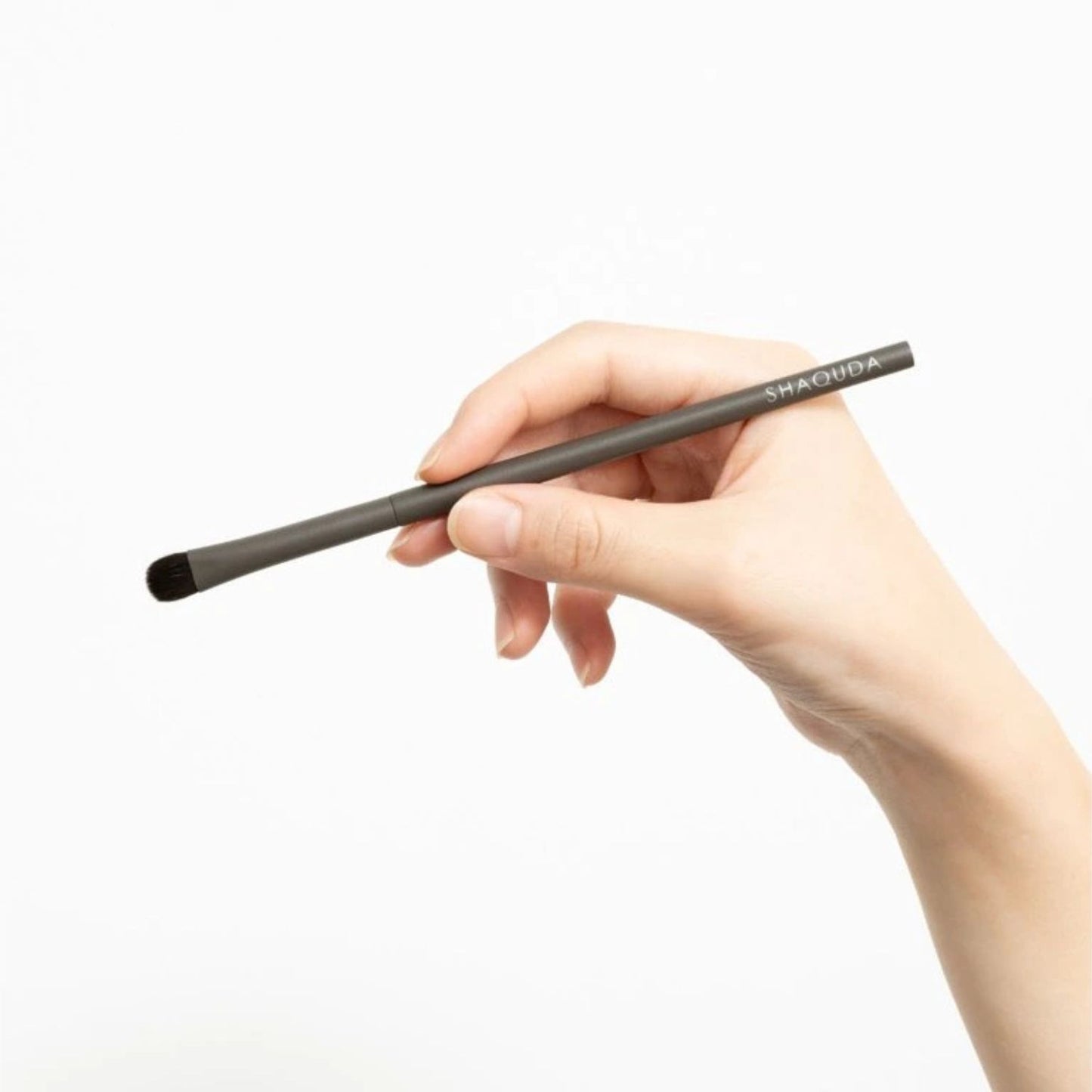 Contour eye Brush