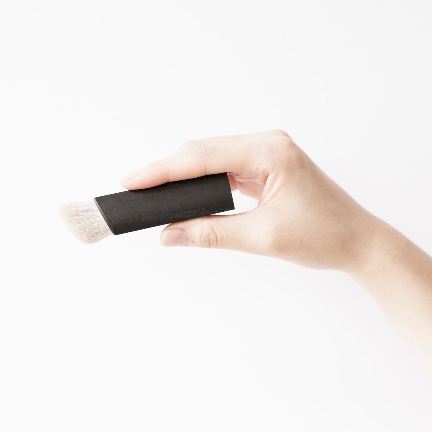 3D Foundation Brush